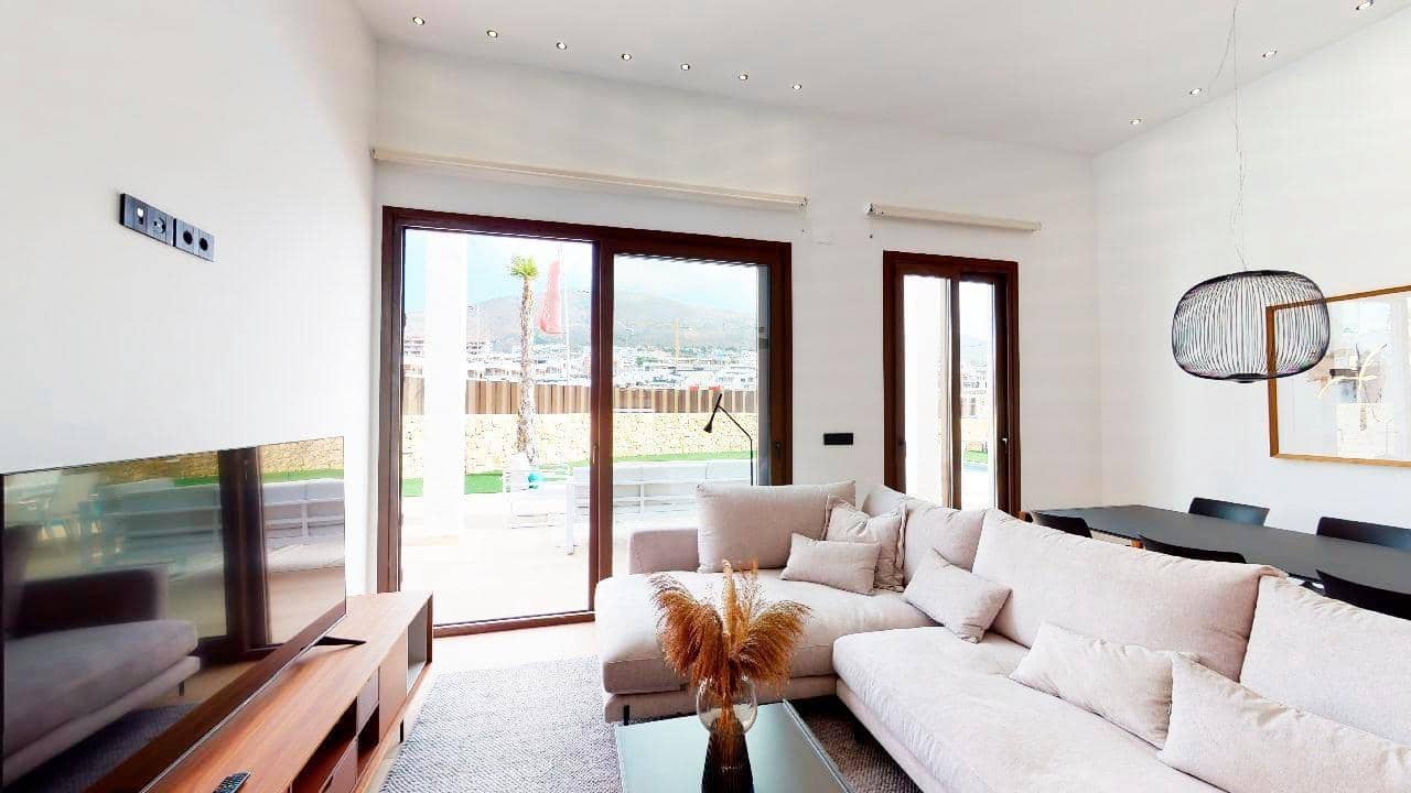5 quarto Moradia para venda em Finestrat com piscina garagem - 859 900 € (Ref: 10057570)