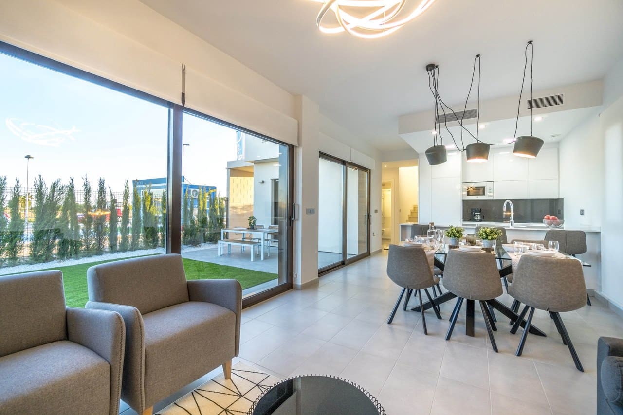 3 chambre Villa/Maison à vendre à Los Alcazares avec piscine garage - 459 000 € (Ref: 10060596)