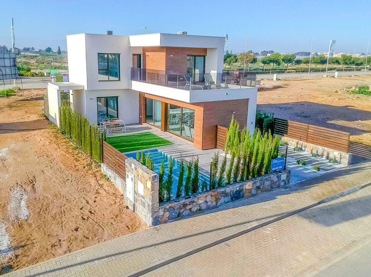 3 soverom Villa til salgs i Los Alcazares med svømmebasseng garasje - € 489 000 (Ref: 10060597)