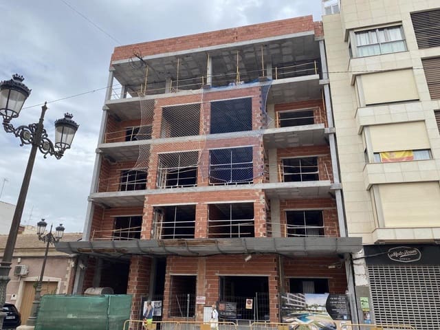 3 sypialnia Penthouse na sprzedaż w Zona Pueblo, Guardamar del Segura z basenem garażem - 549 500 € (Ref: 10146677)