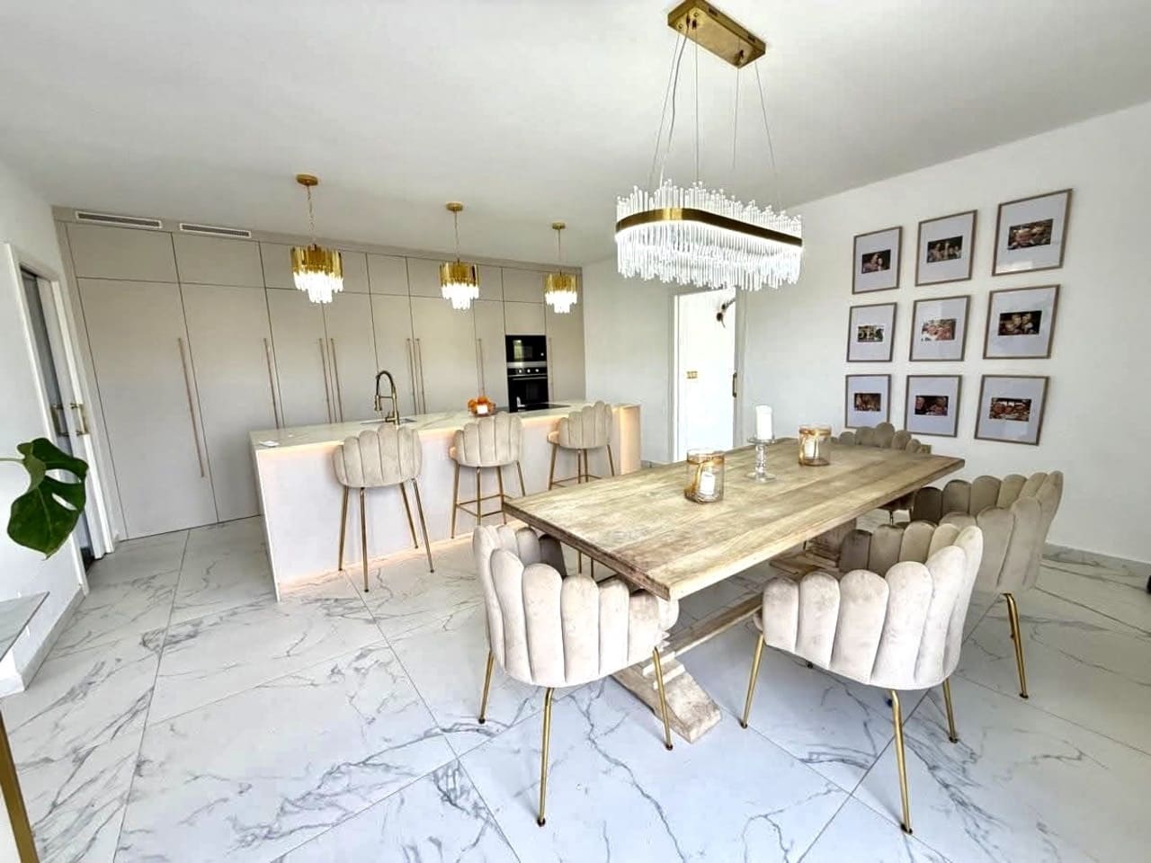 6 sypialnia Willa na sprzedaż w Villamartin z basenem garażem - 695 000 € (Ref: 10154393)