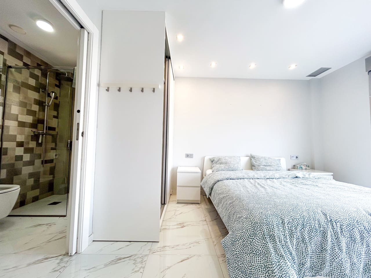 3 chambre Villa/Maison à vendre à Villamartin avec piscine garage - 379 995 € (Ref: 10154394)
