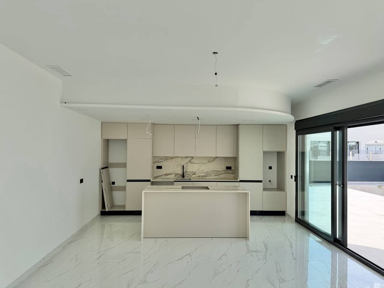 3 sypialnia Willa na sprzedaż w Ciudad Quesada z basenem garażem - 499 999 € (Ref: 10154408)