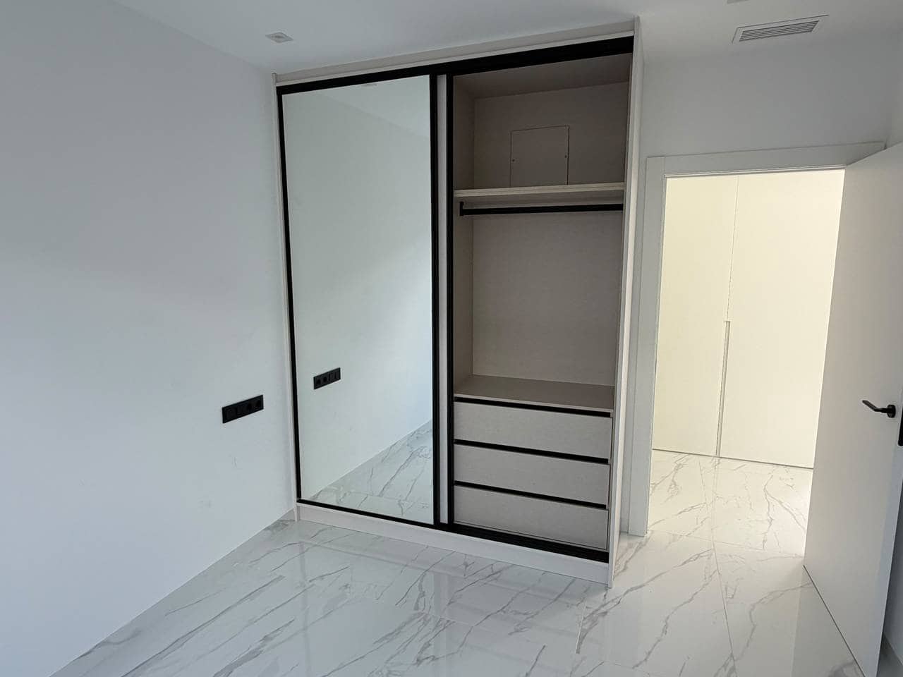 3 sypialnia Willa na sprzedaż w Ciudad Quesada z basenem garażem - 499 999 € (Ref: 10154408)