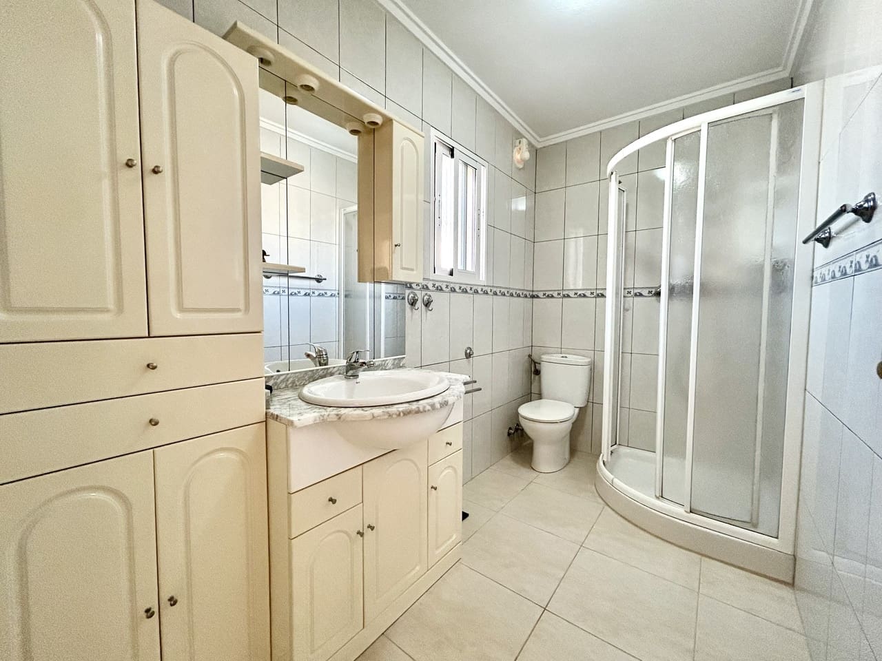 3 chambre Maison de Ville à vendre à Torrevieja - 199 000 € (Ref: 10166921)