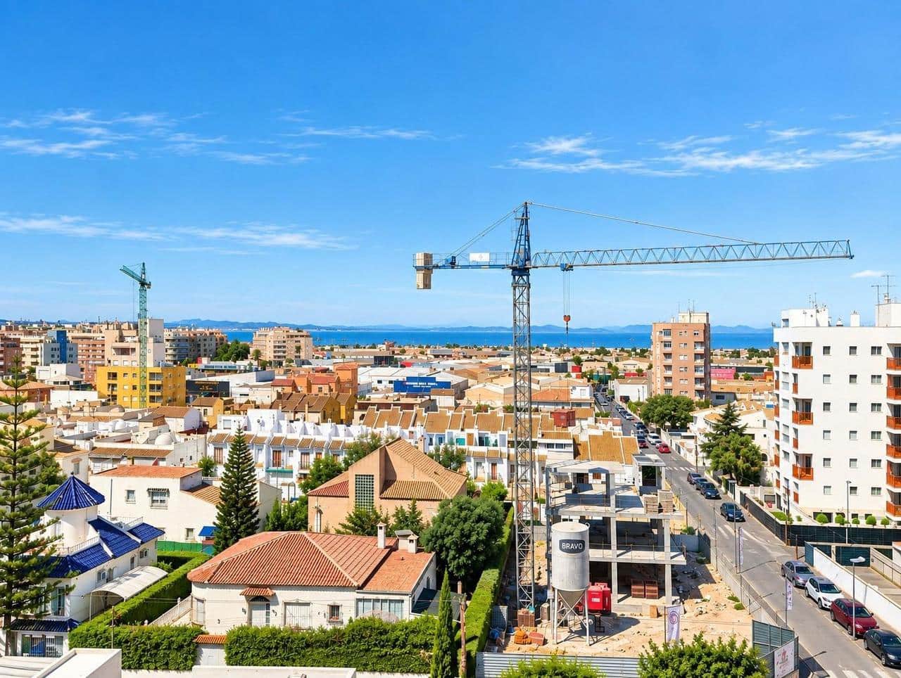 Apartamento de 2 habitaciones en Torrevieja en venta con piscina garaje - 269.000 € (Ref: 10168384)