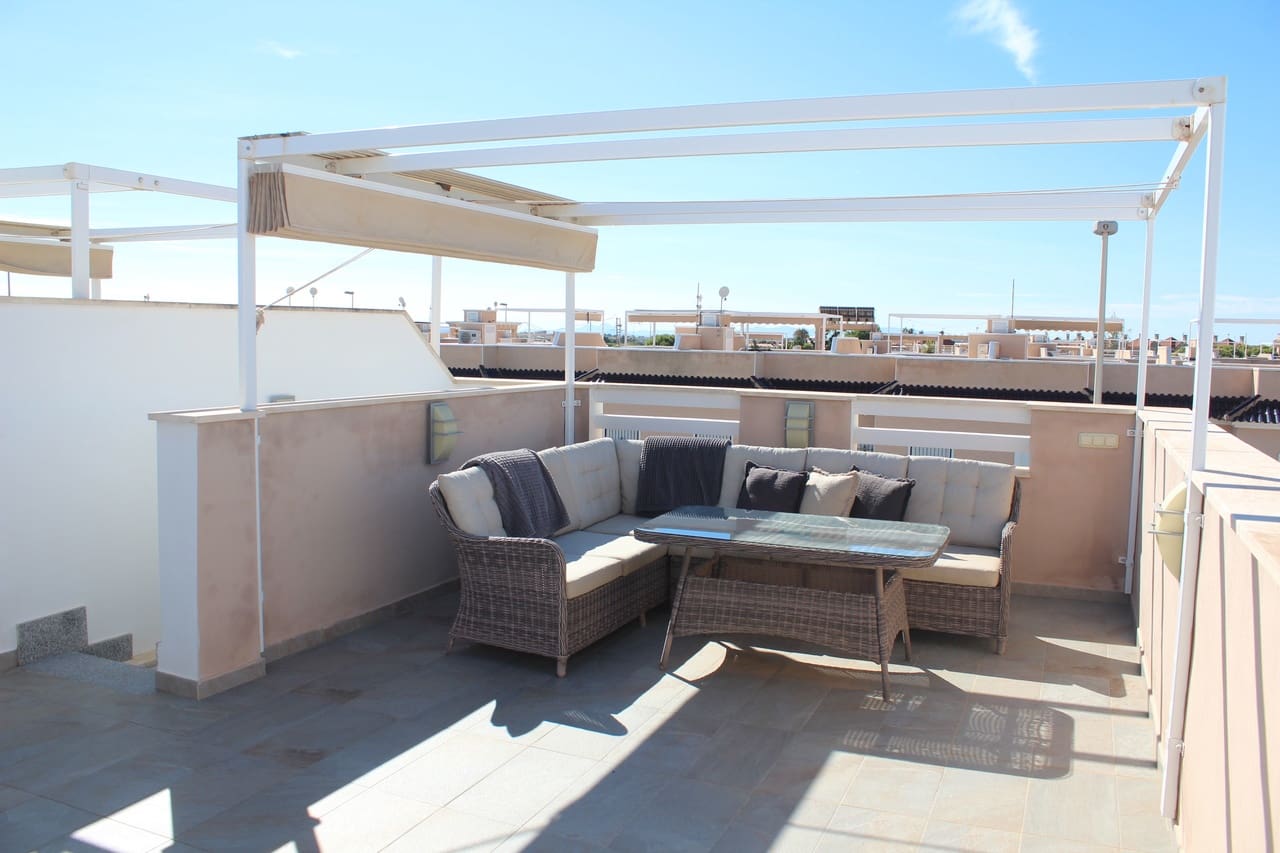 Casa de 3 habitaciones en Torre de la Horadada en venta con piscina - 429.995 € (Ref: 10168912)