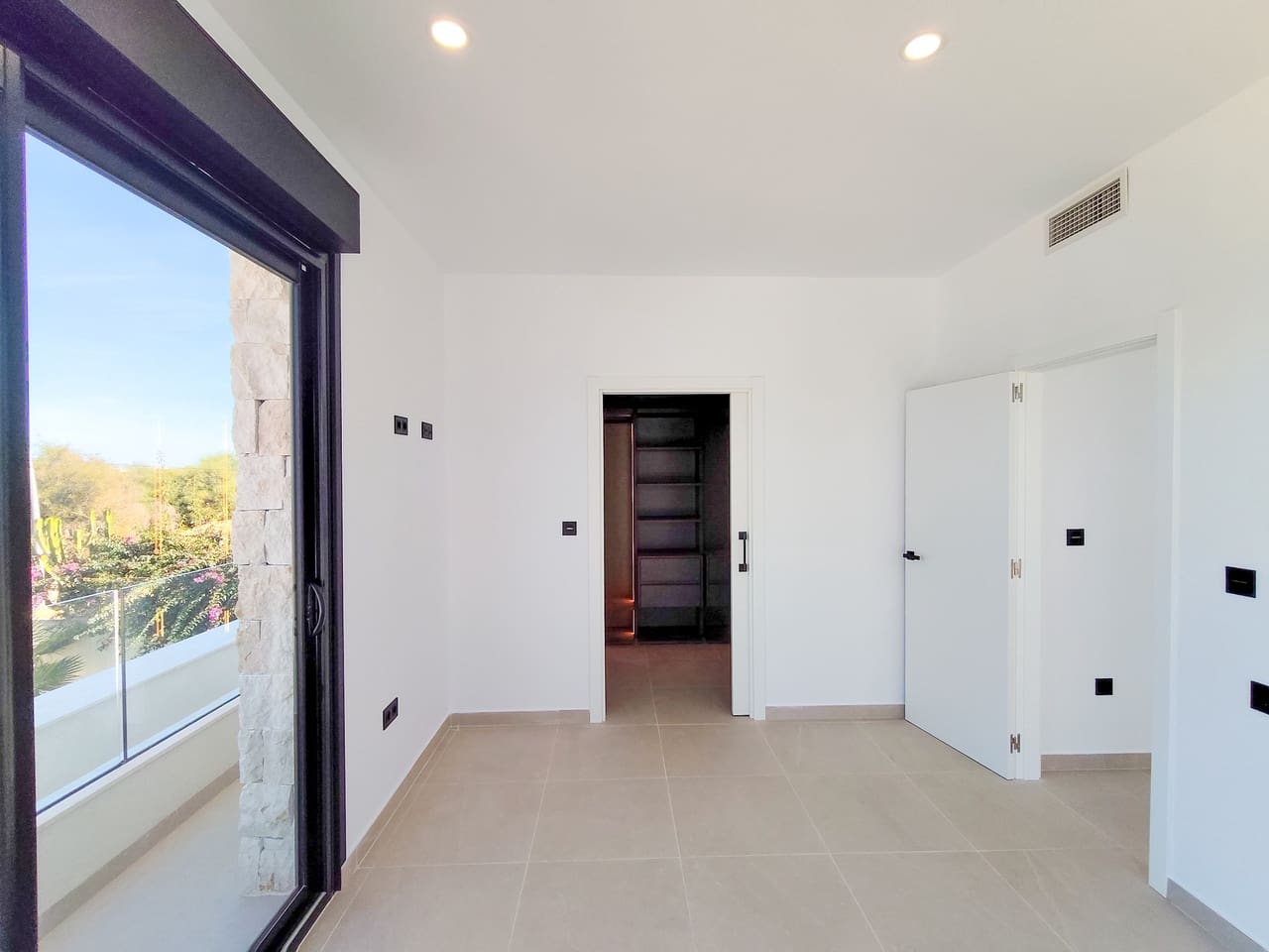 4 slaapkamer Villa te koop in Los Balcones met zwembad garage - € 850.000 (Ref: 10175895)
