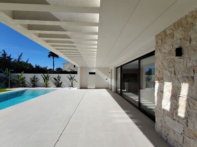 4 slaapkamer Villa te koop in Los Balcones met zwembad garage - € 850.000 (Ref: 10175895)