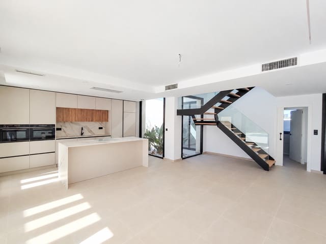 4 slaapkamer Villa te koop in Los Balcones met zwembad garage - € 850.000 (Ref: 10175895)