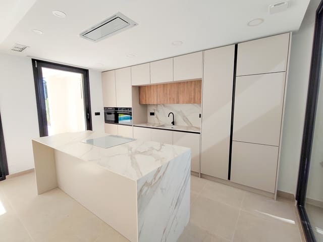 4 slaapkamer Villa te koop in Los Balcones met zwembad garage - € 850.000 (Ref: 10175895)