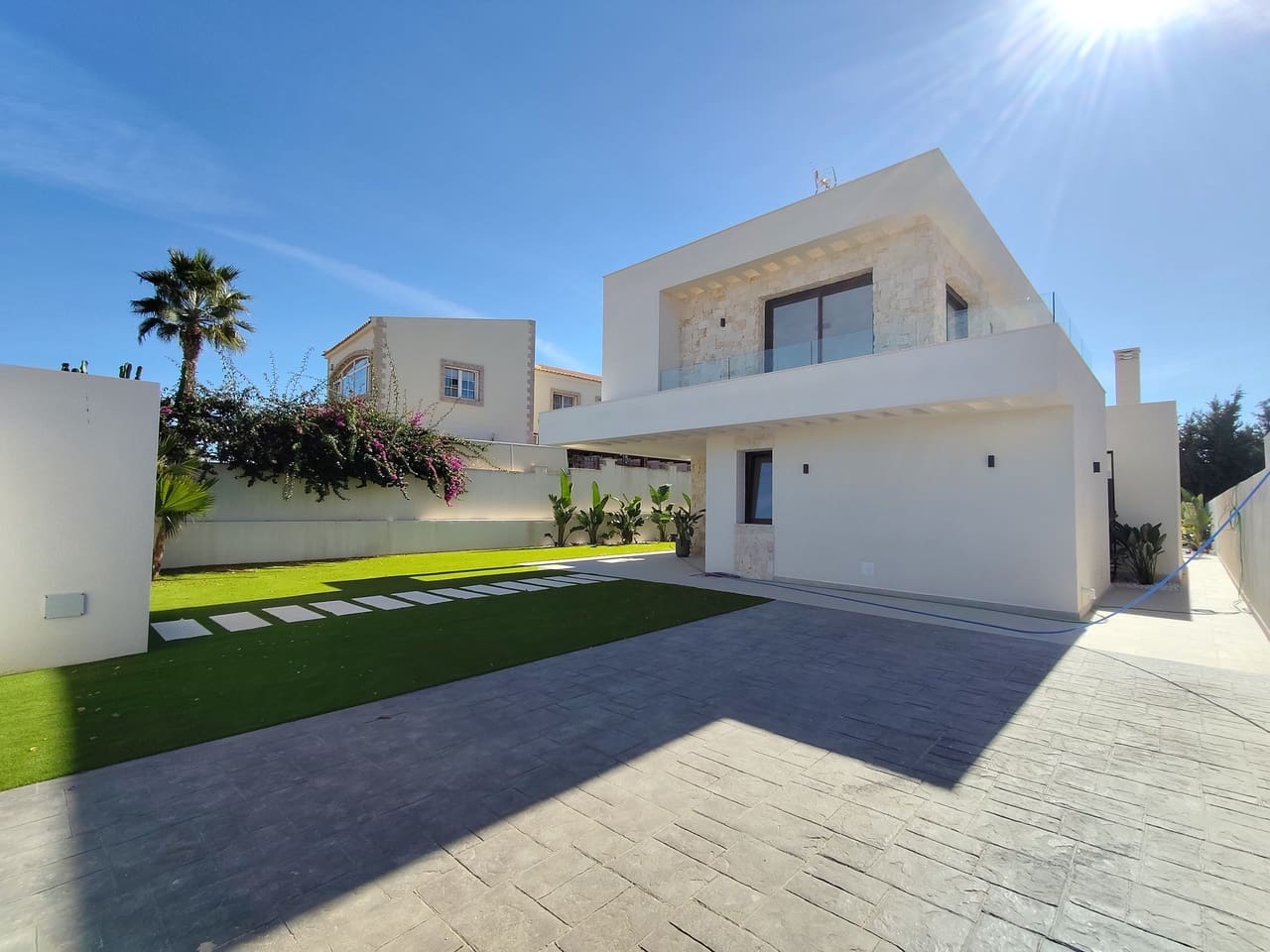 4 slaapkamer Villa te koop in Los Balcones met zwembad garage - € 850.000 (Ref: 10175895)