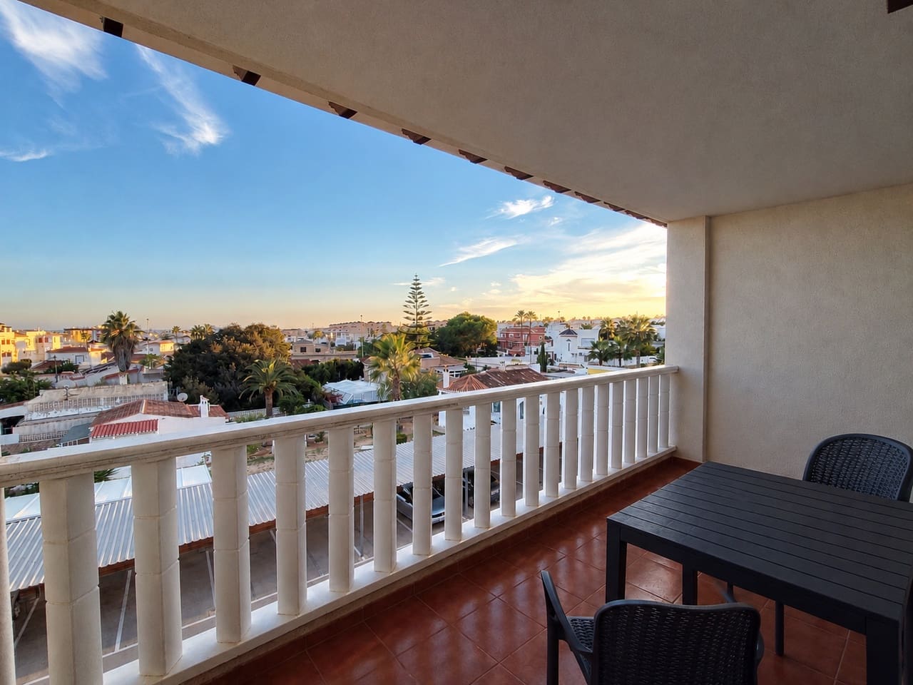 2 Zimmer Penthouse zu verkaufen in Cabo Roig mit Pool Garage - 174.995 € (Ref: 10185425)