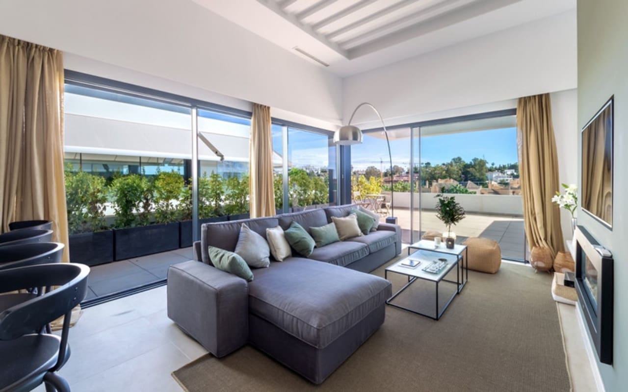 2 bedroom Penthouse for sale in New Golden Mile with pool garage - € 685,000 (Ref: 10186016)