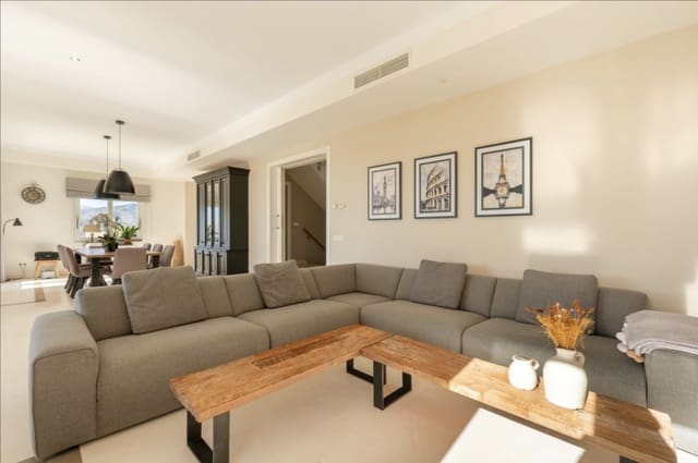 4 sovrum Villa till salu i Casco Antiguo, Marbella med pool garage - 2 249 000 € (Ref: 10186017)