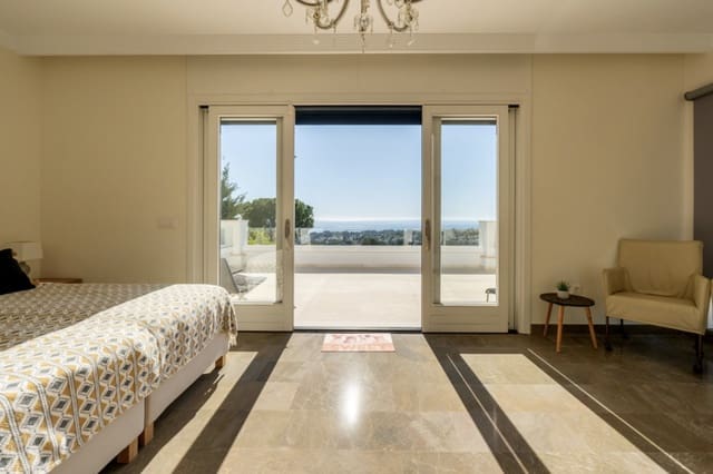 4 sovrum Villa till salu i Casco Antiguo, Marbella med pool garage - 2 249 000 € (Ref: 10186017)