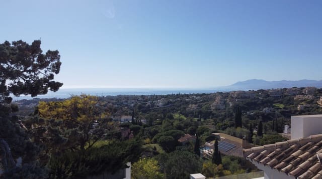 4 sovrum Villa till salu i Casco Antiguo, Marbella med pool garage - 2 249 000 € (Ref: 10186017)