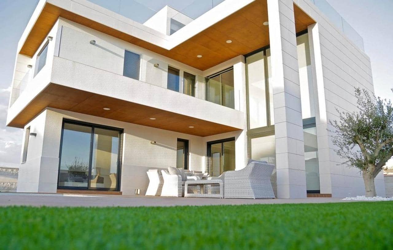 3 slaapkamer Villa te koop in Orihuela Costa met zwembad - € 995.000 (Ref: 10186023)