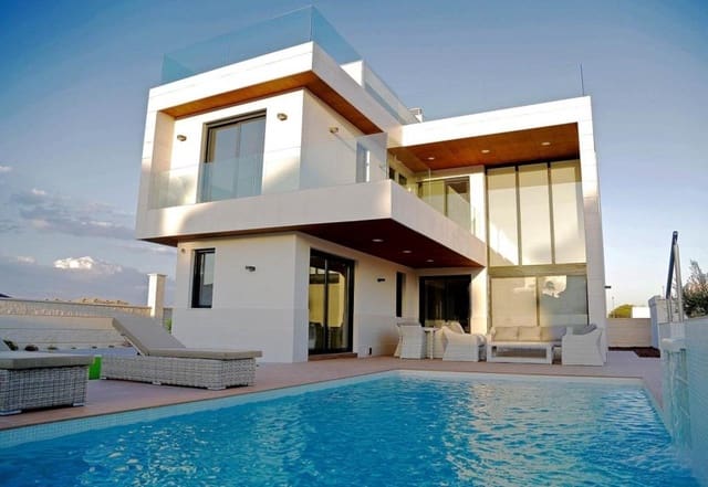 3 slaapkamer Villa te koop in Dehesa de Campoamor, Orihuela met zwembad - € 995.000 (Ref: 10186023)