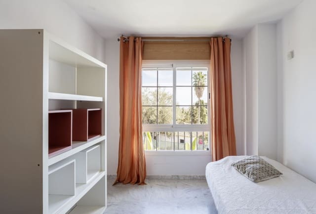 4 sovrum Lägenhet till salu i Casco Antiguo, Marbella med pool garage - 840 000 € (Ref: 10186027)
