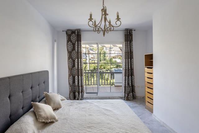 4 sovrum Lägenhet till salu i Casco Antiguo, Marbella med pool garage - 840 000 € (Ref: 10186027)