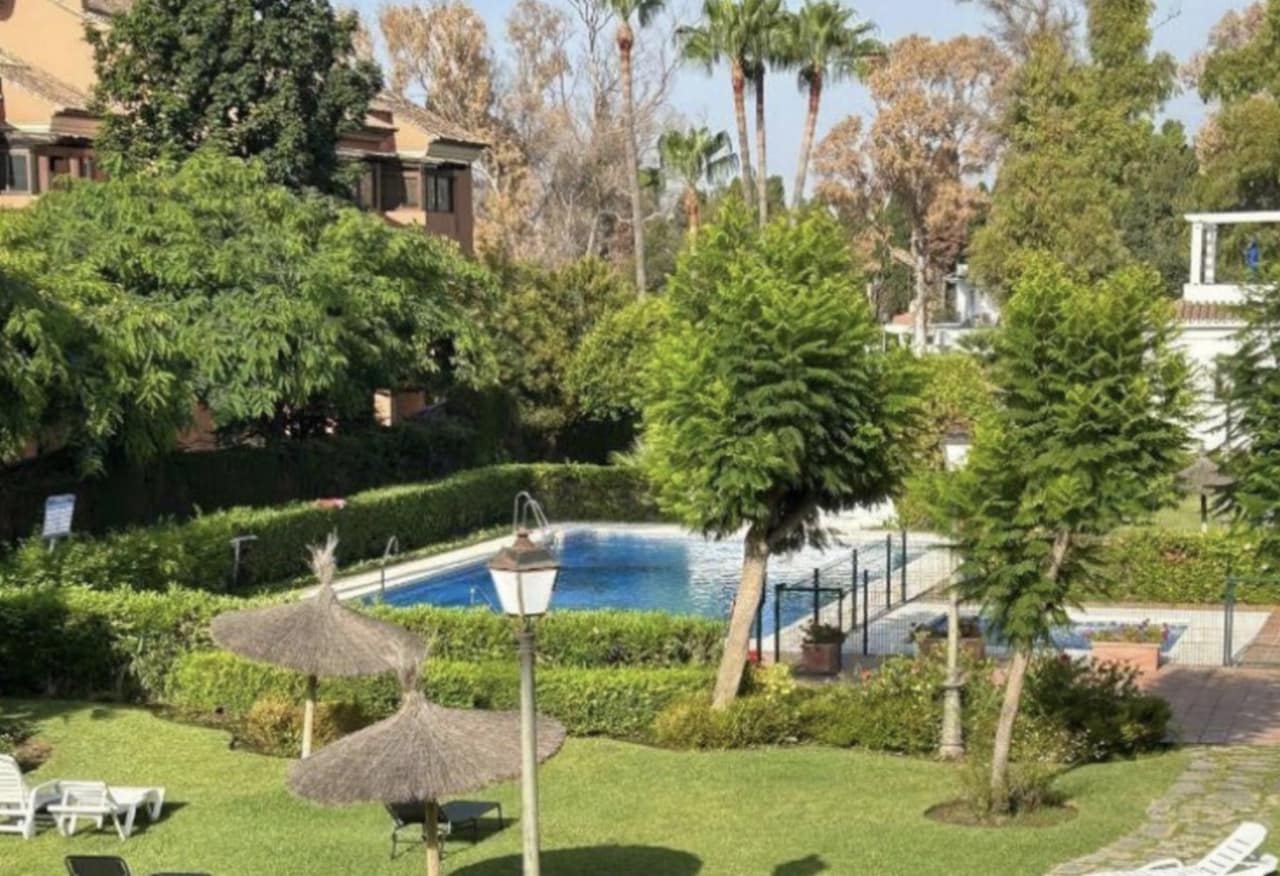 3 sovrum Lägenhet till salu i Marbella med pool - 720 000 € (Ref: 10186028)