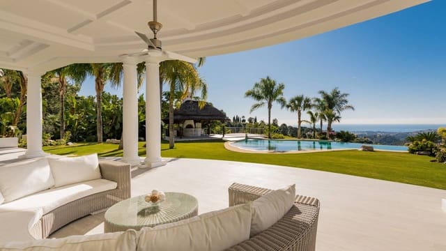 8 sovrum Villa till salu i Casco Antiguo, Marbella med pool garage - 10 900 000 € (Ref: 10186030)