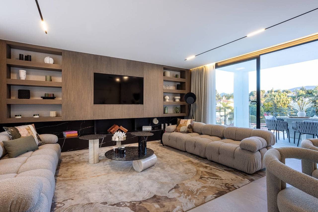 5 soveværelse Villa til salg i Marbella med swimmingpool garage - € 1.950.000 (Ref: 10186031)