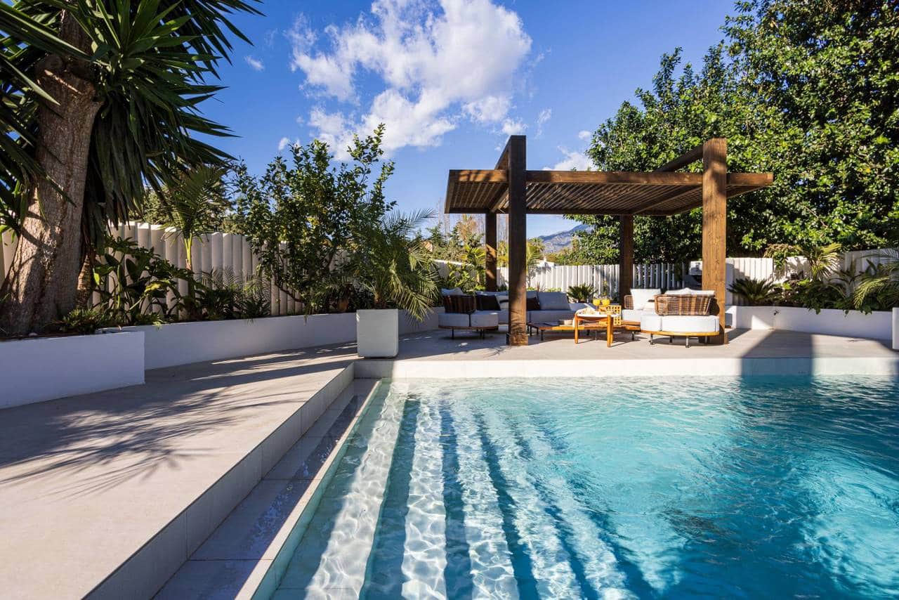 5 soveværelse Villa til salg i Marbella med swimmingpool garage - € 1.950.000 (Ref: 10186031)