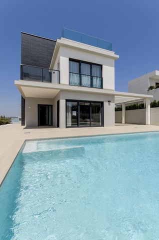 4 soverom Villa til salgs i Dehesa de Campoamor, Orihuela med svømmebasseng - € 669 000 (Ref: 4858792)