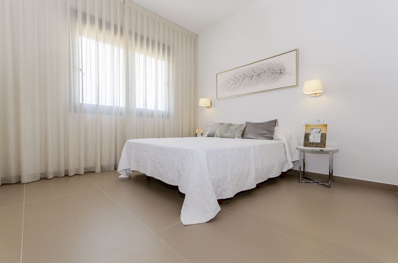 4 slaapkamer Villa te koop in Dehesa de Campoamor met zwembad - € 669.000 (Ref: 4858792)