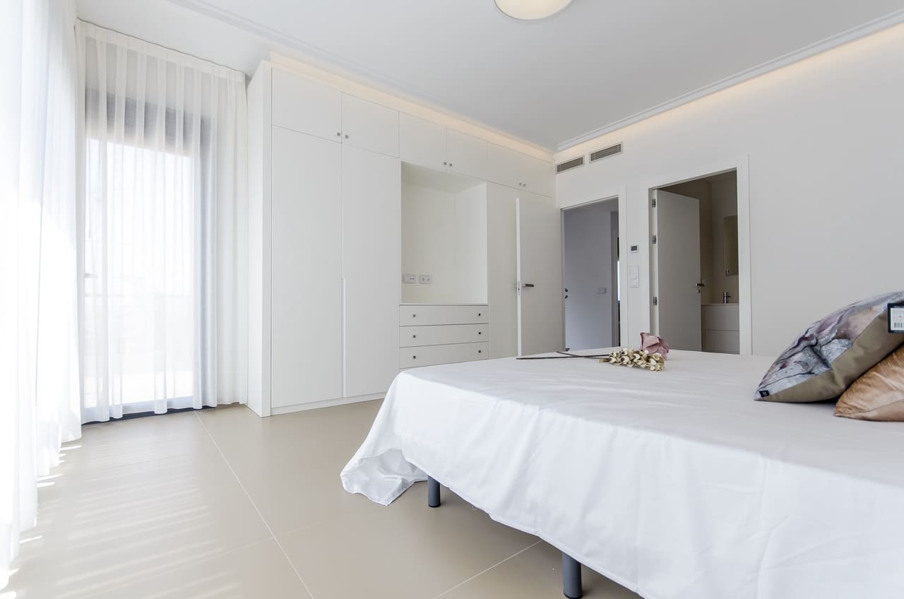 4 slaapkamer Villa te koop in Dehesa de Campoamor met zwembad - € 669.000 (Ref: 4858792)