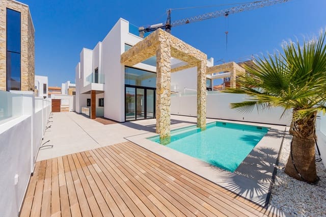 4 soverom Villa til salgs i El Molino, Torrevieja med svømmebasseng garasje - € 599 000 (Ref: 5018524)