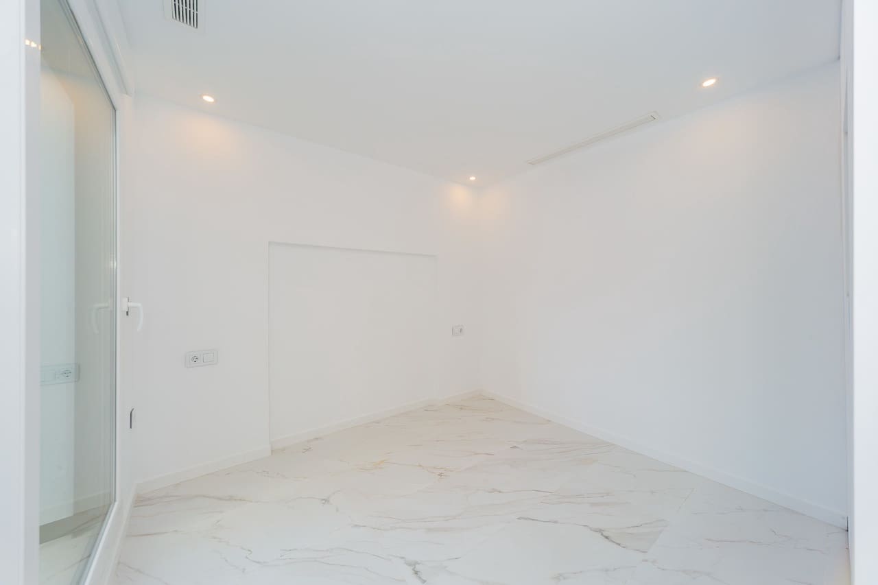 4 soverom Villa til salgs i Torrevieja med svømmebasseng garasje - € 599 000 (Ref: 5018524)
