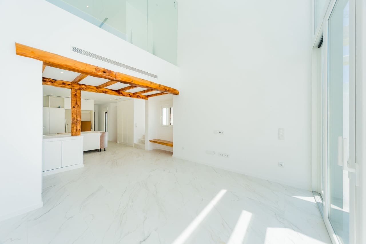 4 soverom Villa til salgs i Torrevieja med svømmebasseng garasje - € 599 000 (Ref: 5018524)