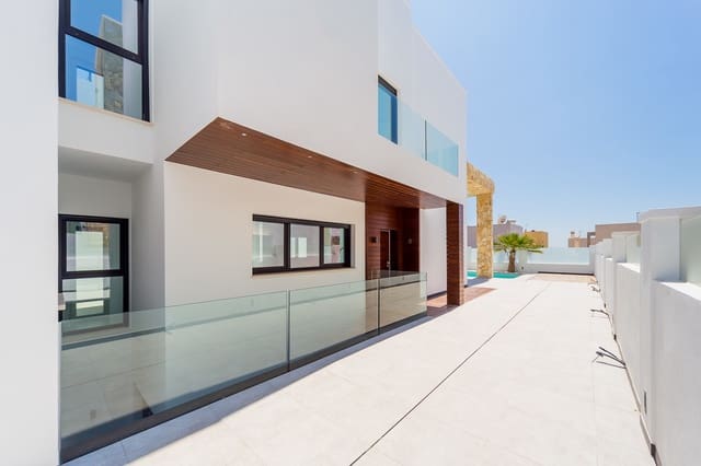 4 soverom Villa til salgs i El Molino, Torrevieja med svømmebasseng garasje - € 599 000 (Ref: 5018524)