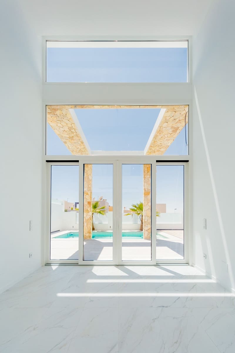 4 soverom Villa til salgs i Torrevieja med svømmebasseng garasje - € 599 000 (Ref: 5018524)