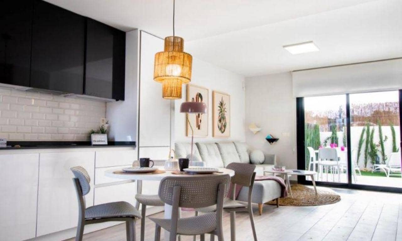 3 Zimmer Villa zu verkaufen in San Miguel de Salinas mit Pool - 209.000 € (Ref: 6606059)