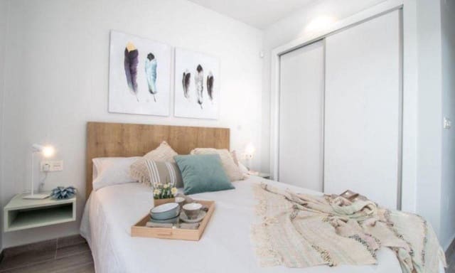 3 Zimmer Villa zu verkaufen in San Miguel de Salinas mit Pool - 209.000 € (Ref: 6606059)