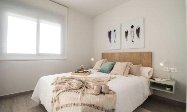 3 Zimmer Villa zu verkaufen in San Miguel de Salinas mit Pool - 209.000 € (Ref: 6606059)