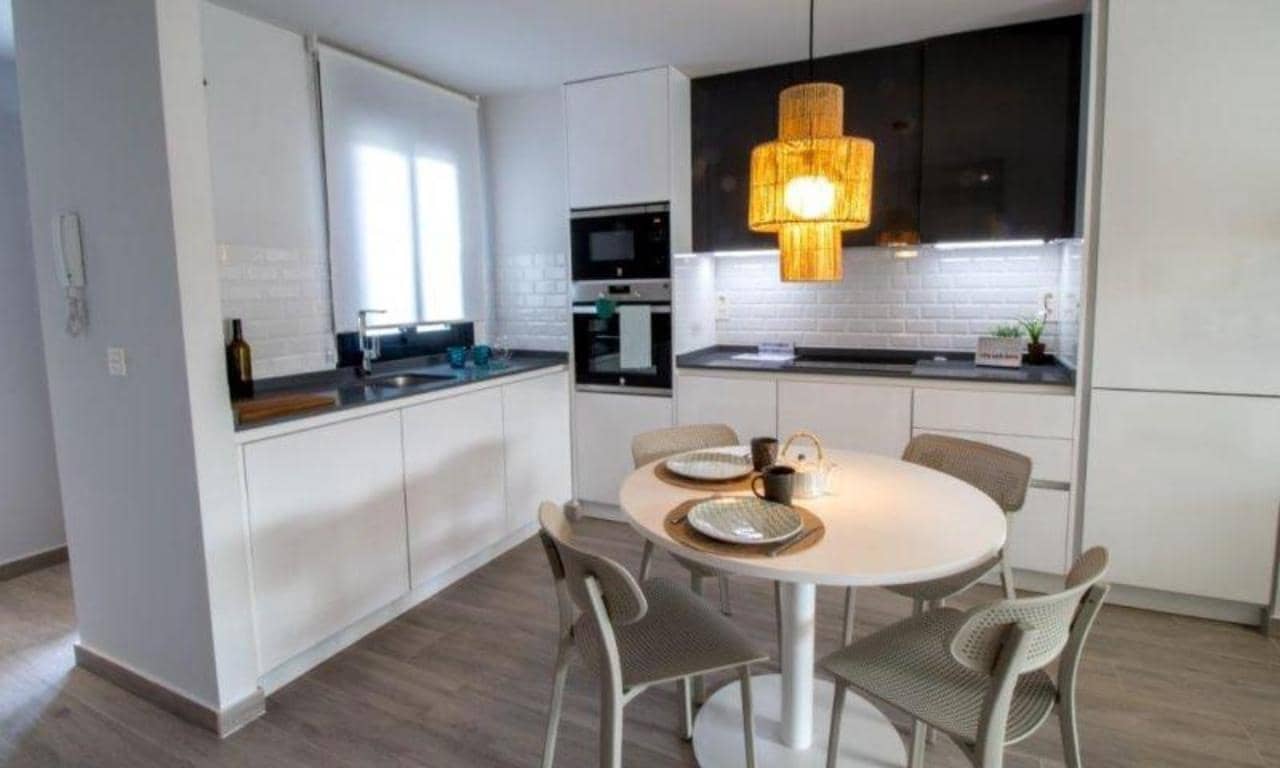 3 Zimmer Villa zu verkaufen in San Miguel de Salinas mit Pool - 209.000 € (Ref: 6606059)