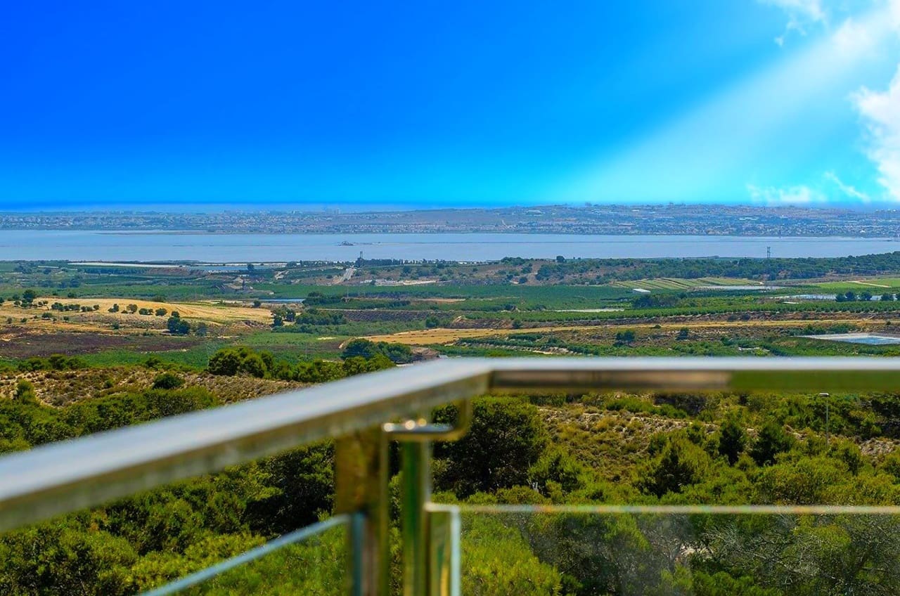 Apartamento de 2 habitaciones en San Miguel de Salinas en venta con piscina - 285.000 € (Ref: 6717175)