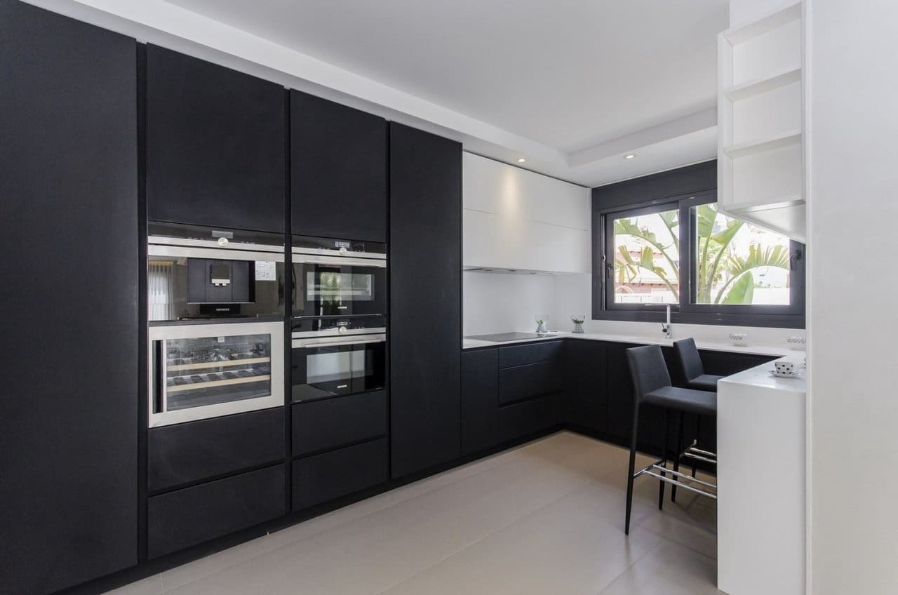 3 bedroom Villa for sale in Campoamor with pool garage - € 869,950 (Ref: 6785753)
