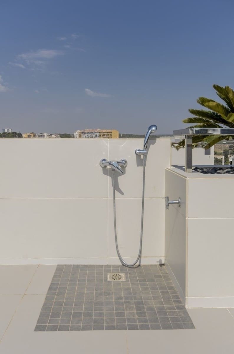 3 bedroom Villa for sale in Campoamor with pool garage - € 869,950 (Ref: 6785753)