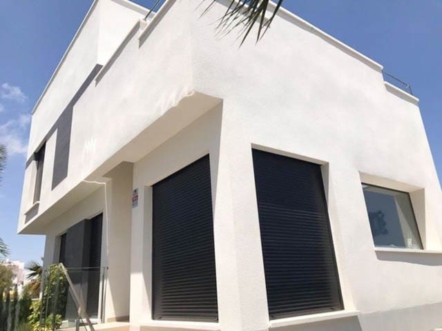 3 soveværelse Villa til salg i Ciudad Quesada, Rojales med swimmingpool garage - € 495.000 (Ref: 6870827)