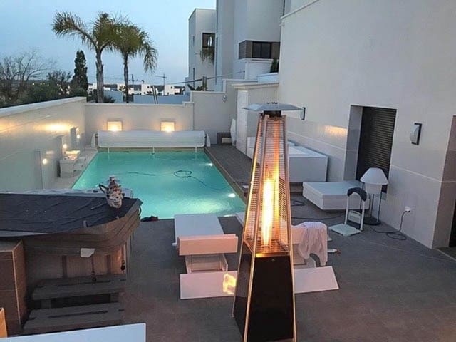 3 soveværelse Villa til salg i Ciudad Quesada, Rojales med swimmingpool garage - € 495.000 (Ref: 6870827)