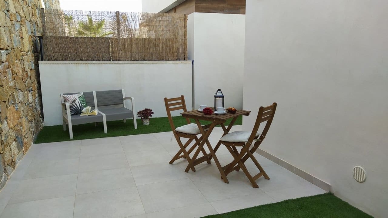 3 sypialnia Willa na sprzedaż w Orihuela Costa z basenem garażem - 499 900 € (Ref: 6965372)
