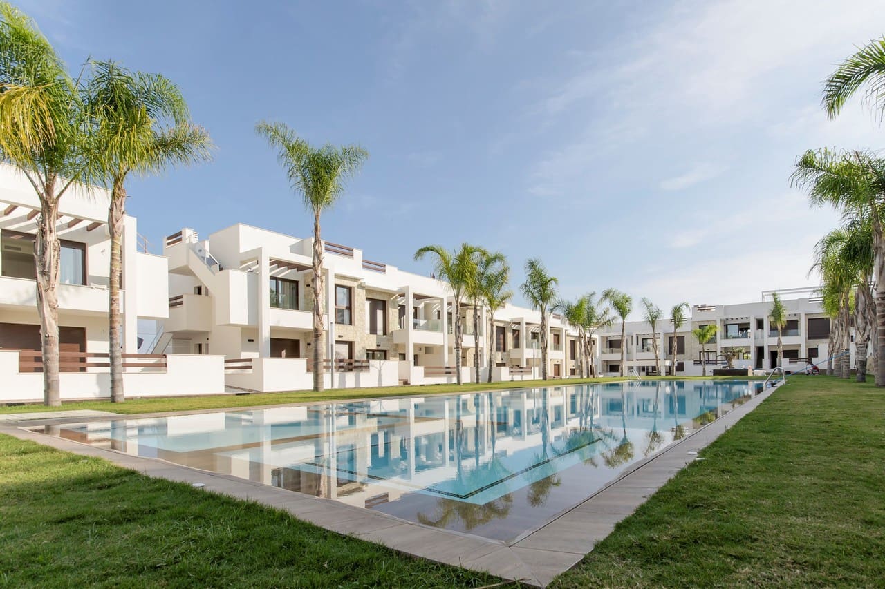 2 chambre Appartement à vendre à Torrevieja avec piscine - 290 000 € (Ref: 7051520)