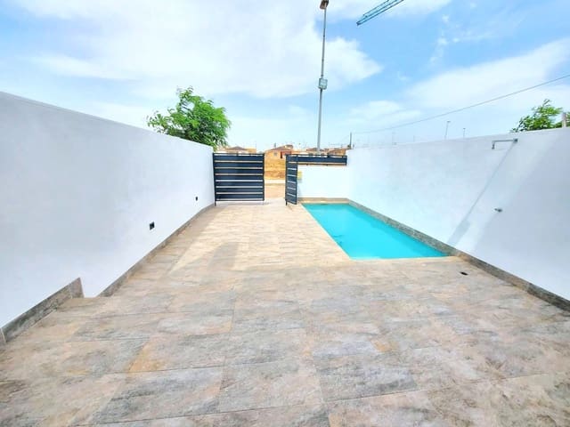 3 slaapkamer Huis te koop in Pilar de la Horadada ciudad, Pilar de la Horadada met zwembad - € 249.500 (Ref: 7090479)