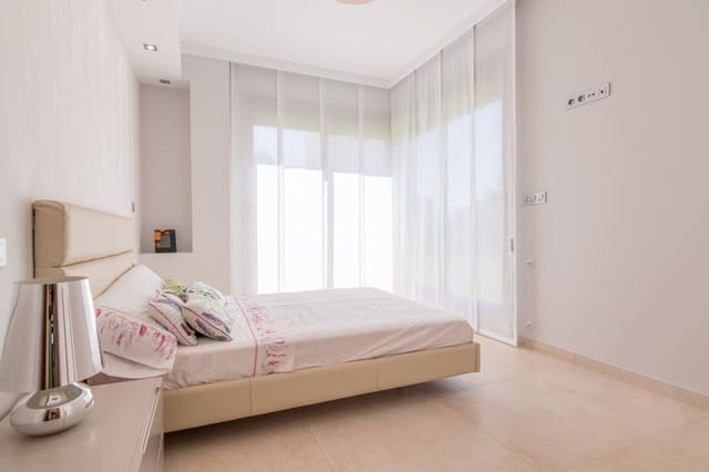 5 soverom Villa til salgs i Cabo Roig, Orihuela med svømmebasseng - € 1 040 000 (Ref: 7110078)